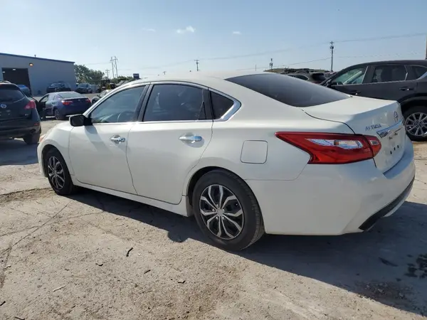1N4AL3AP1HC215881 2017 NISSAN ALTIMA - Image 2