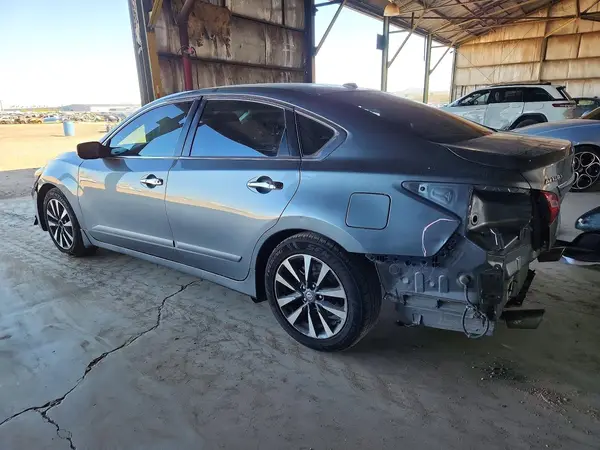 1N4AL3AP1HC216268 2017 NISSAN ALTIMA - Image 2