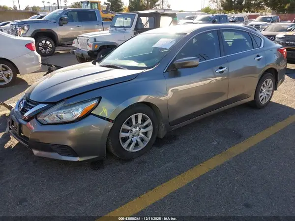 1N4AL3AP1HC216271 2017 NISSAN ALTIMA - Image 2