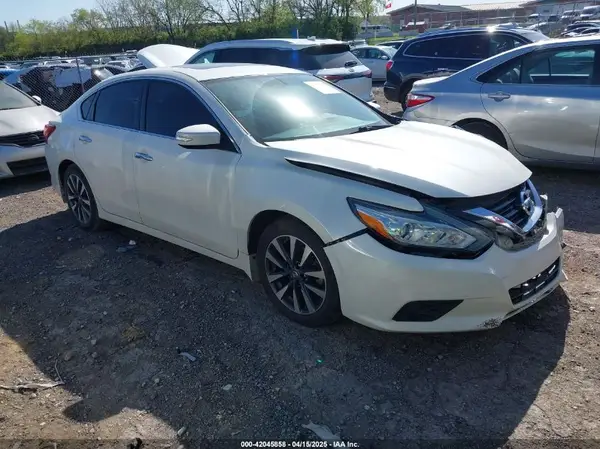 1N4AL3AP1HC220983 2017 NISSAN ALTIMA - Image 1