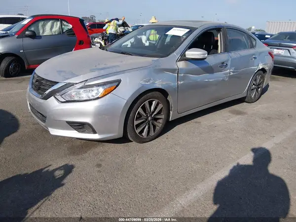 1N4AL3AP1HC224094 2017 NISSAN ALTIMA - Image 2