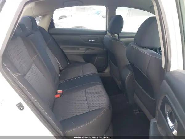 1N4AL3AP1HC224340 2017 NISSAN ALTIMA - Image 8