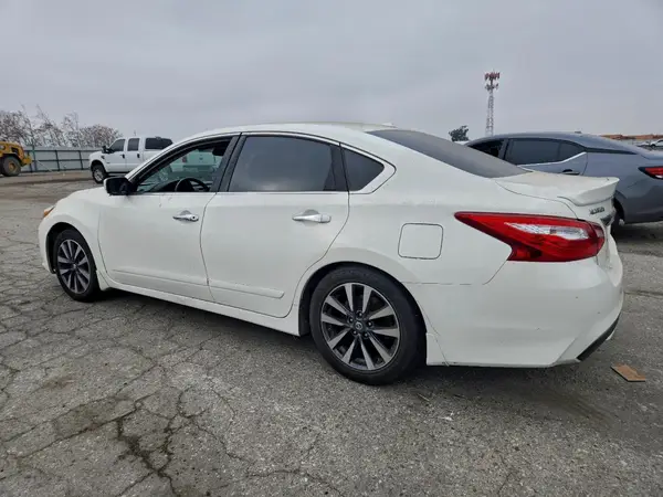 1N4AL3AP1HC225259 2017 NISSAN ALTIMA - Image 2