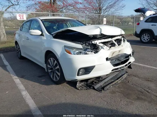 1N4AL3AP1HC225309 2017 NISSAN ALTIMA - Image 1