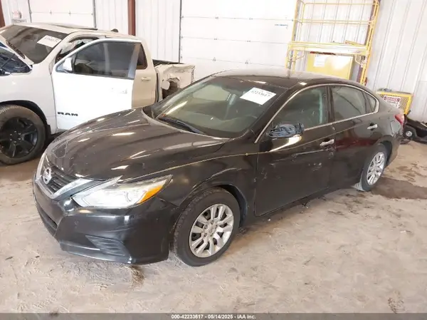 1N4AL3AP1HC226332 2017 NISSAN ALTIMA - Image 2