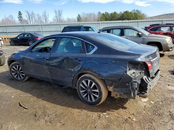 1N4AL3AP1HC229652 2017 NISSAN ALTIMA - Image 2