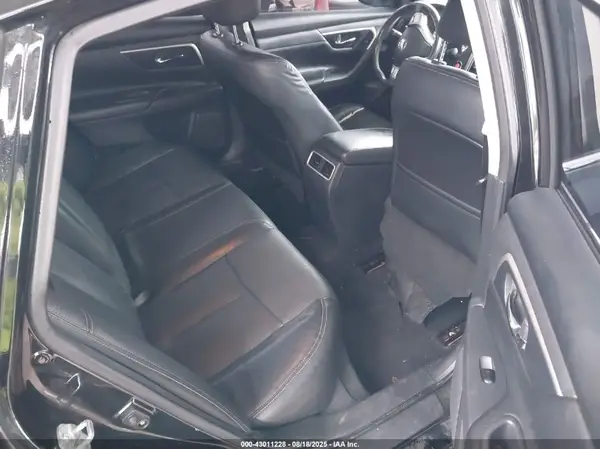1N4AL3AP1HC230266 2017 NISSAN ALTIMA - Image 8