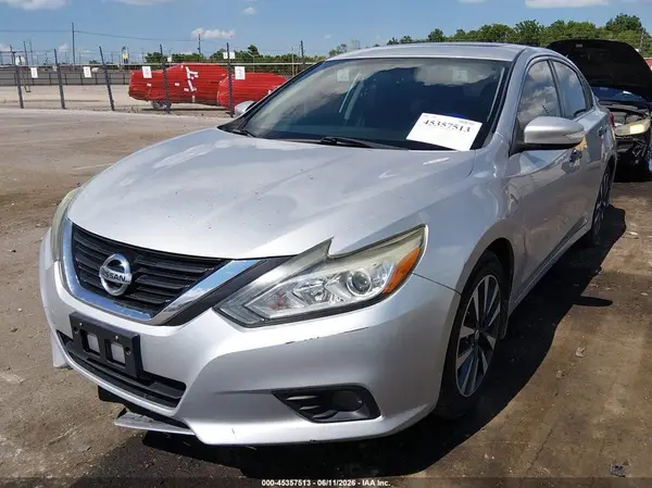 1N4AL3AP1HC230641 2017 NISSAN ALTIMA - Image 2