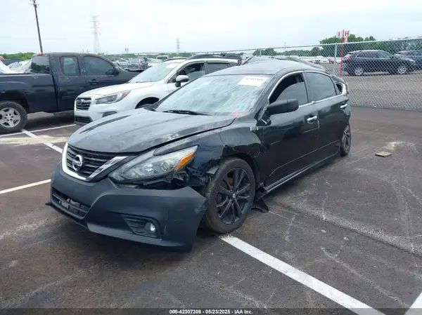 1N4AL3AP1HC236617 2017 NISSAN ALTIMA - Image 2