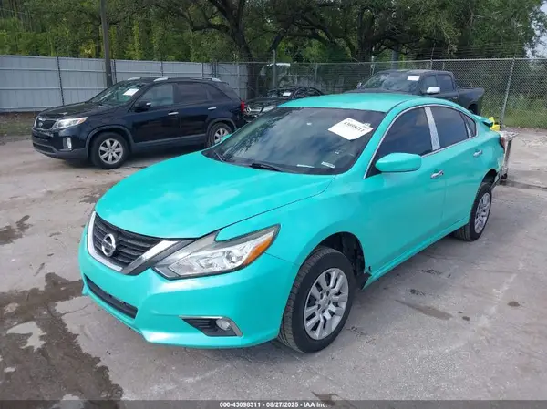 1N4AL3AP1HC239467 2017 NISSAN ALTIMA - Image 2