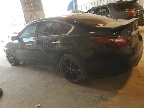 1N4AL3AP1HC240537 2017 NISSAN ALTIMA - Image 2