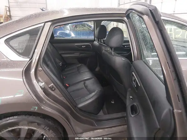1N4AL3AP1HC240747 2017 NISSAN ALTIMA - Image 8