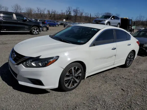 1N4AL3AP1HC241011 2017 NISSAN ALTIMA - Image 1