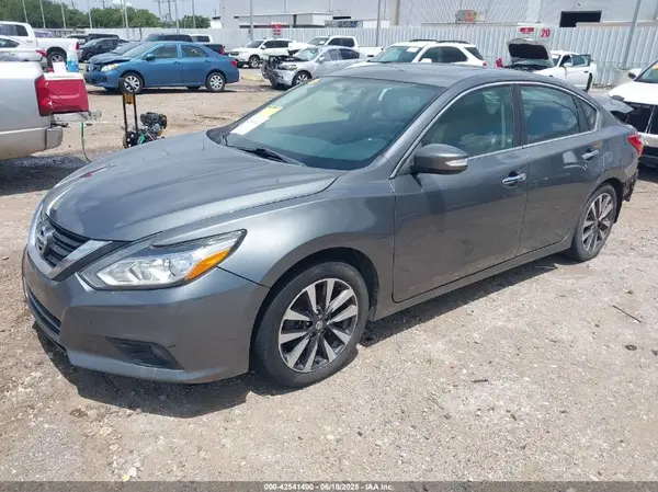 1N4AL3AP1HC241722 2017 NISSAN ALTIMA - Image 2