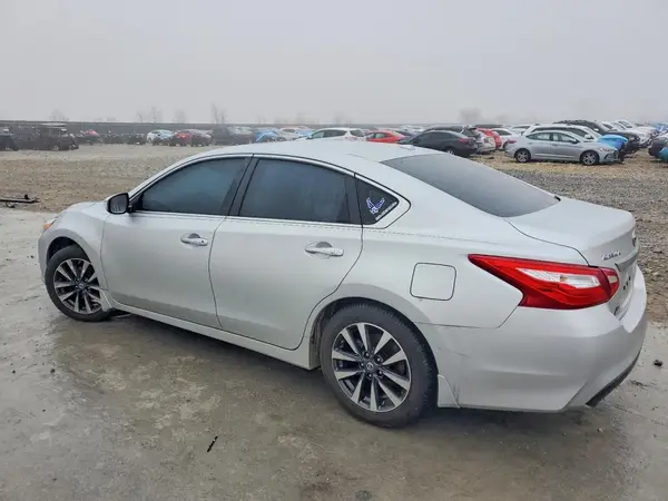 1N4AL3AP1HC243082 2017 NISSAN ALTIMA - Image 2