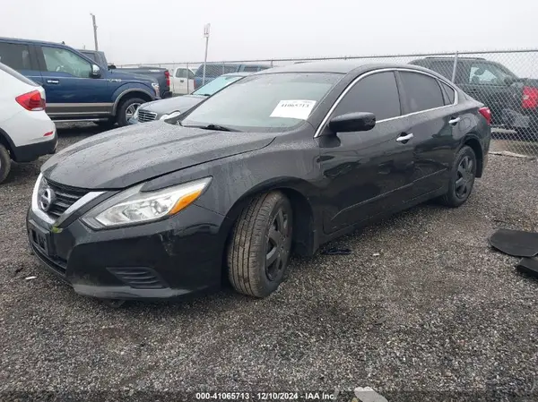 1N4AL3AP1HC244569 2017 NISSAN ALTIMA - Image 2