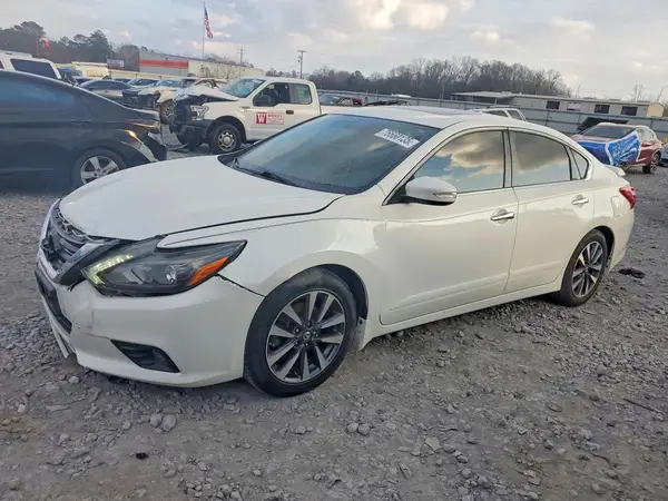 1N4AL3AP1HC244829 2017 NISSAN ALTIMA - Image 1