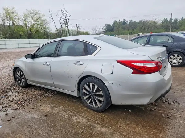 1N4AL3AP1HC244961 2017 NISSAN ALTIMA - Image 2