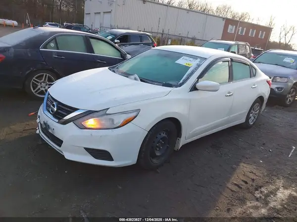 1N4AL3AP1HC248220 2017 NISSAN ALTIMA - Image 2