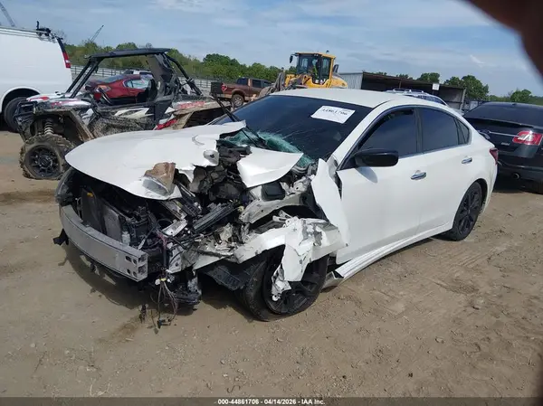 1N4AL3AP1HC249173 2017 NISSAN ALTIMA - Image 2