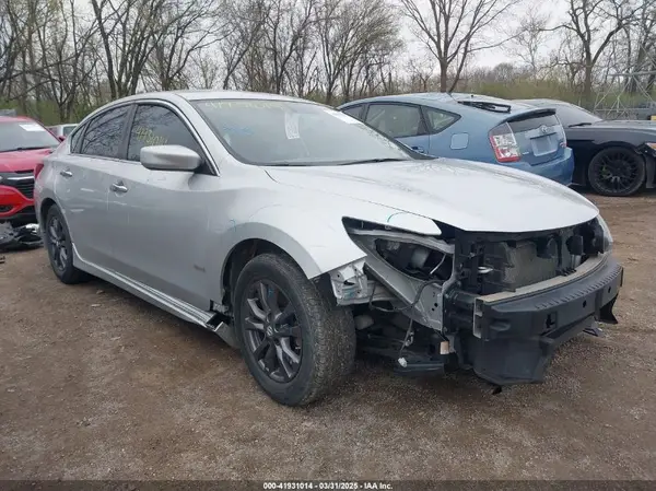1N4AL3AP1HC249318 2017 NISSAN ALTIMA - Image 1