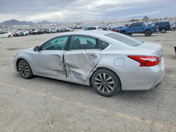1N4AL3AP1HC250145 2017 NISSAN ALTIMA - Image 2