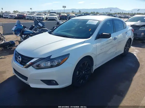 1N4AL3AP1HC251005 2017 NISSAN ALTIMA - Image 2