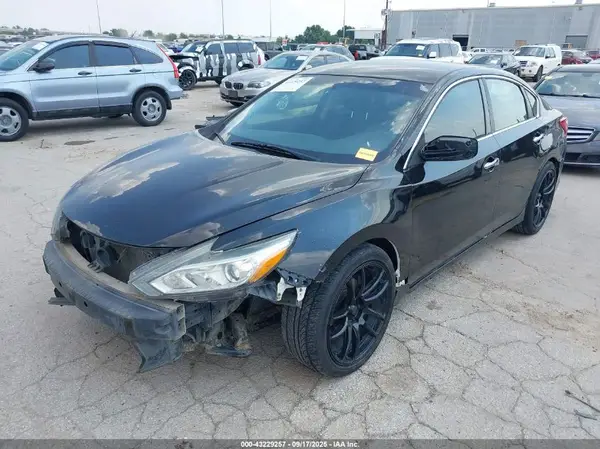 1N4AL3AP1HC252851 2017 NISSAN ALTIMA - Image 2