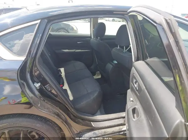 1N4AL3AP1HC252851 2017 NISSAN ALTIMA - Image 8