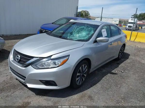 1N4AL3AP1HC255507 2017 NISSAN ALTIMA - Image 2