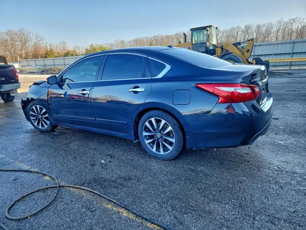 1N4AL3AP1HC257435 2017 NISSAN ALTIMA - Image 2
