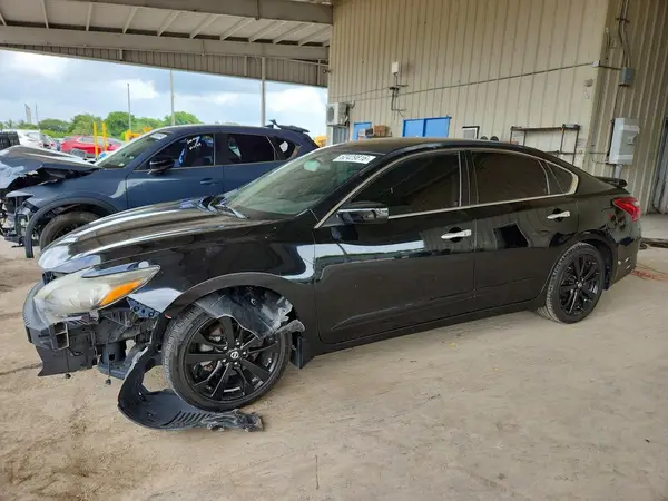 1N4AL3AP1HC258617 2017 NISSAN ALTIMA - Image 1