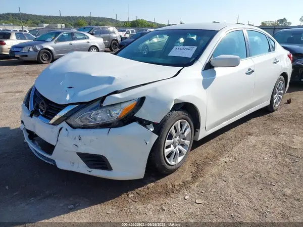 1N4AL3AP1HC262201 2017 NISSAN ALTIMA - Image 2