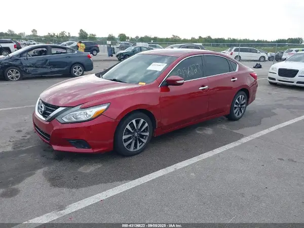 1N4AL3AP1HC262585 2017 NISSAN ALTIMA - Image 2