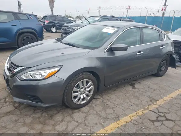 1N4AL3AP1HC266118 2017 NISSAN ALTIMA - Image 2