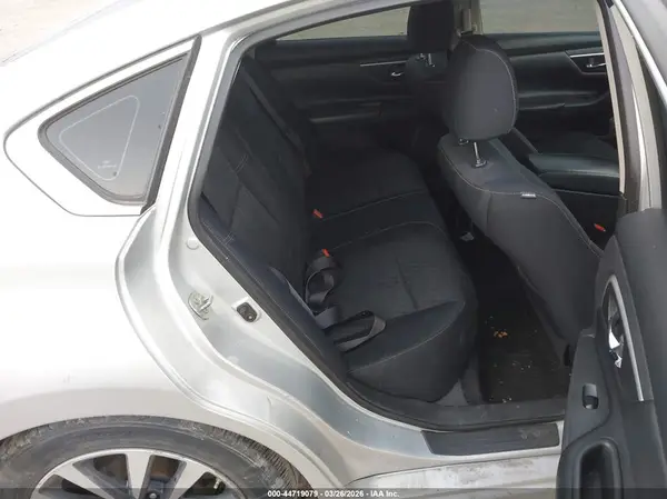1N4AL3AP1HC267379 2017 NISSAN ALTIMA - Image 8