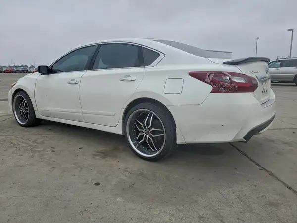 1N4AL3AP1HC273117 2017 NISSAN ALTIMA - Image 2