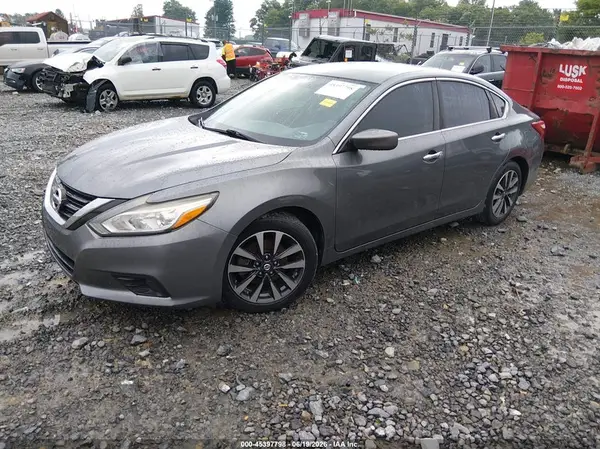1N4AL3AP1HC274901 2017 NISSAN ALTIMA - Image 2