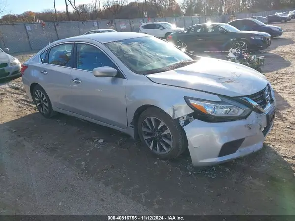 1N4AL3AP1HC275143 2017 NISSAN ALTIMA - Image 1