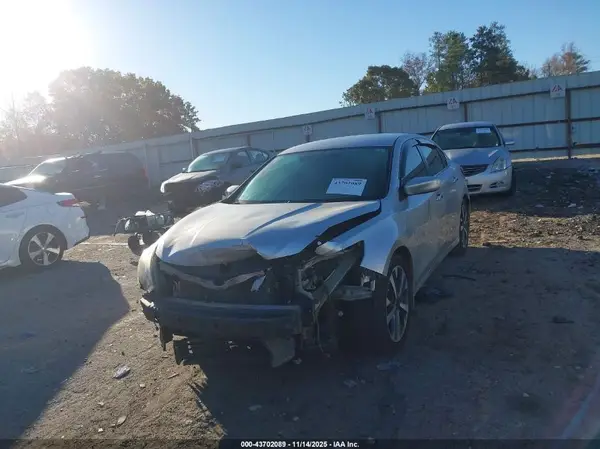 1N4AL3AP1HC276194 2017 NISSAN ALTIMA - Image 2