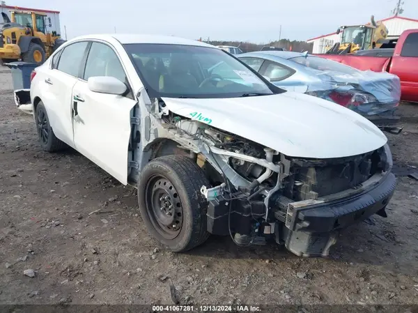 1N4AL3AP1HC276745 2017 NISSAN ALTIMA - Image 1