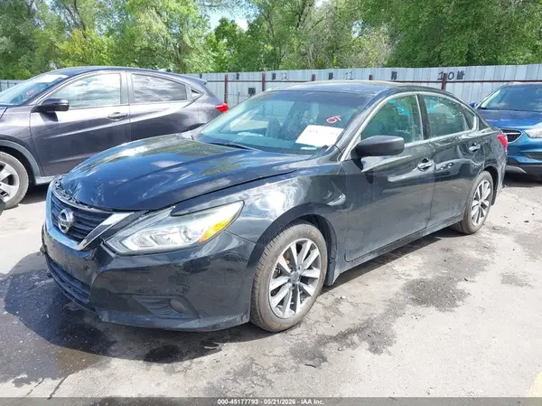 1N4AL3AP1HC277863 2017 NISSAN ALTIMA - Image 2