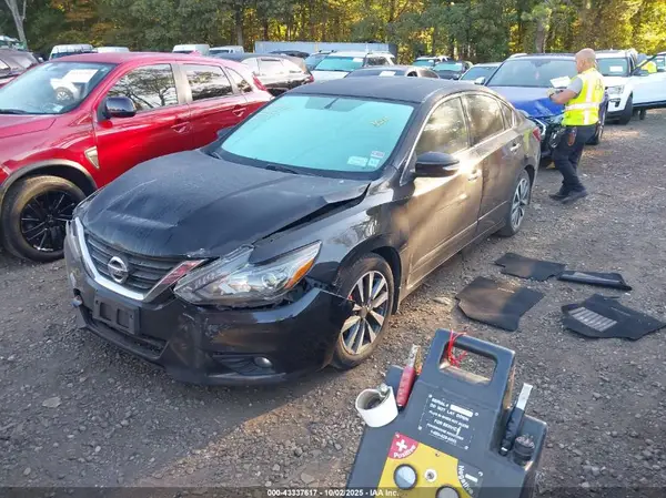 1N4AL3AP1HC278043 2017 NISSAN ALTIMA - Image 2