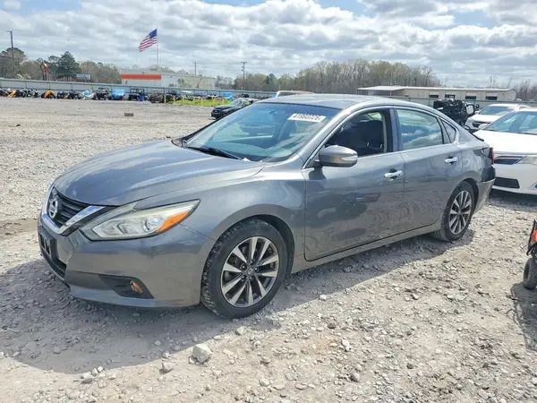 1N4AL3AP1HC281556 2017 NISSAN ALTIMA - Image 1