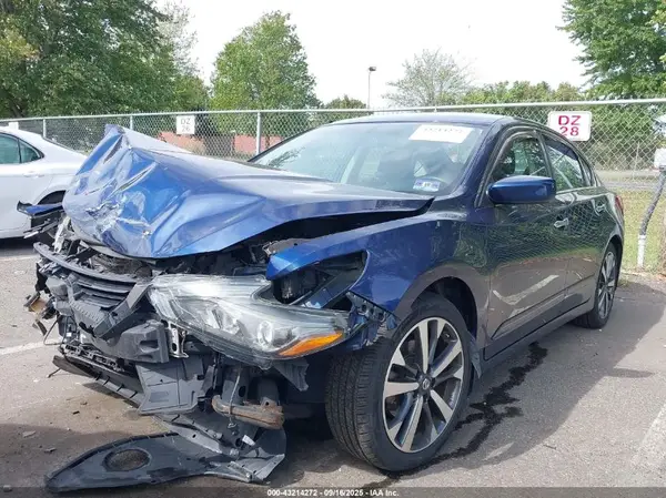 1N4AL3AP1HC281623 2017 NISSAN ALTIMA - Image 2