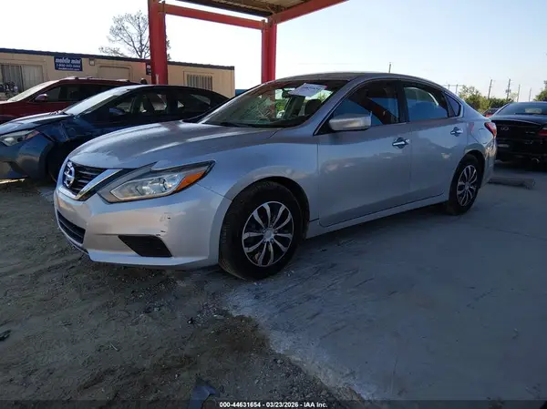 1N4AL3AP1HC283467 2017 NISSAN ALTIMA - Image 2
