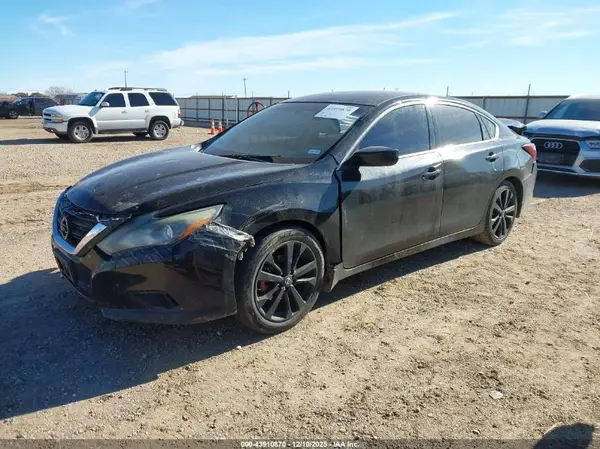 1N4AL3AP1HC292458 2017 NISSAN ALTIMA - Image 2