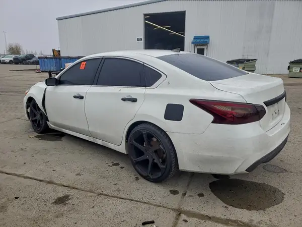 1N4AL3AP1HC292900 2017 NISSAN ALTIMA - Image 2