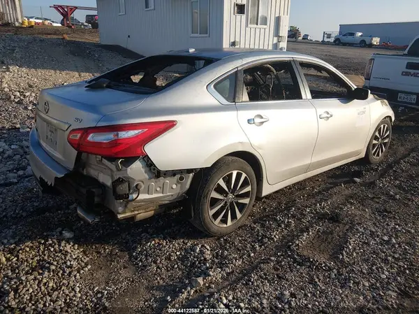1N4AL3AP1HC293450 2017 NISSAN ALTIMA - Image 2