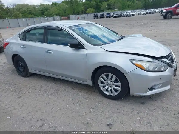1N4AL3AP1HC296753 2017 NISSAN ALTIMA - Image 1